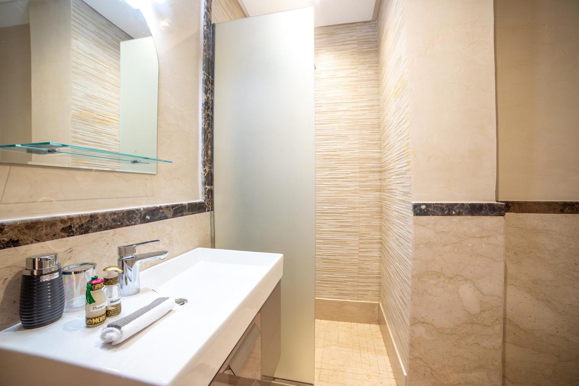 Luxury Seafront Apartment 101Sqm With Wi-Fi And Parking Agadir Exterior photo